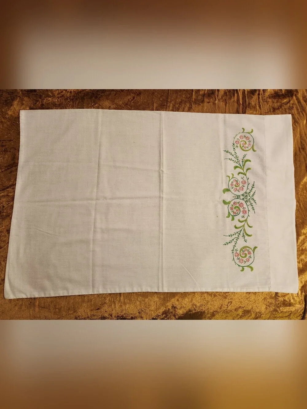 🌸 Vintage 1960s 1970s Set of Two Floral Hand Painted Pillowcases